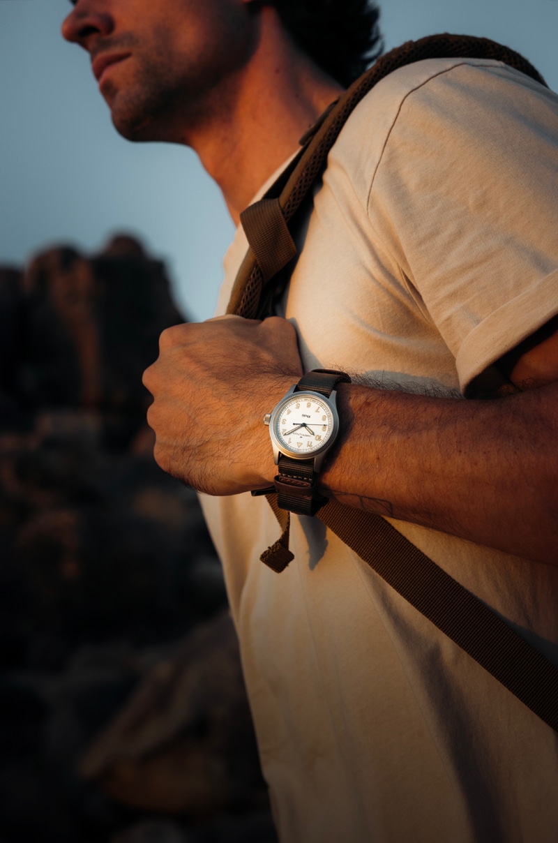 UNE VÉRITABLE MONTRE DE TERRAIN